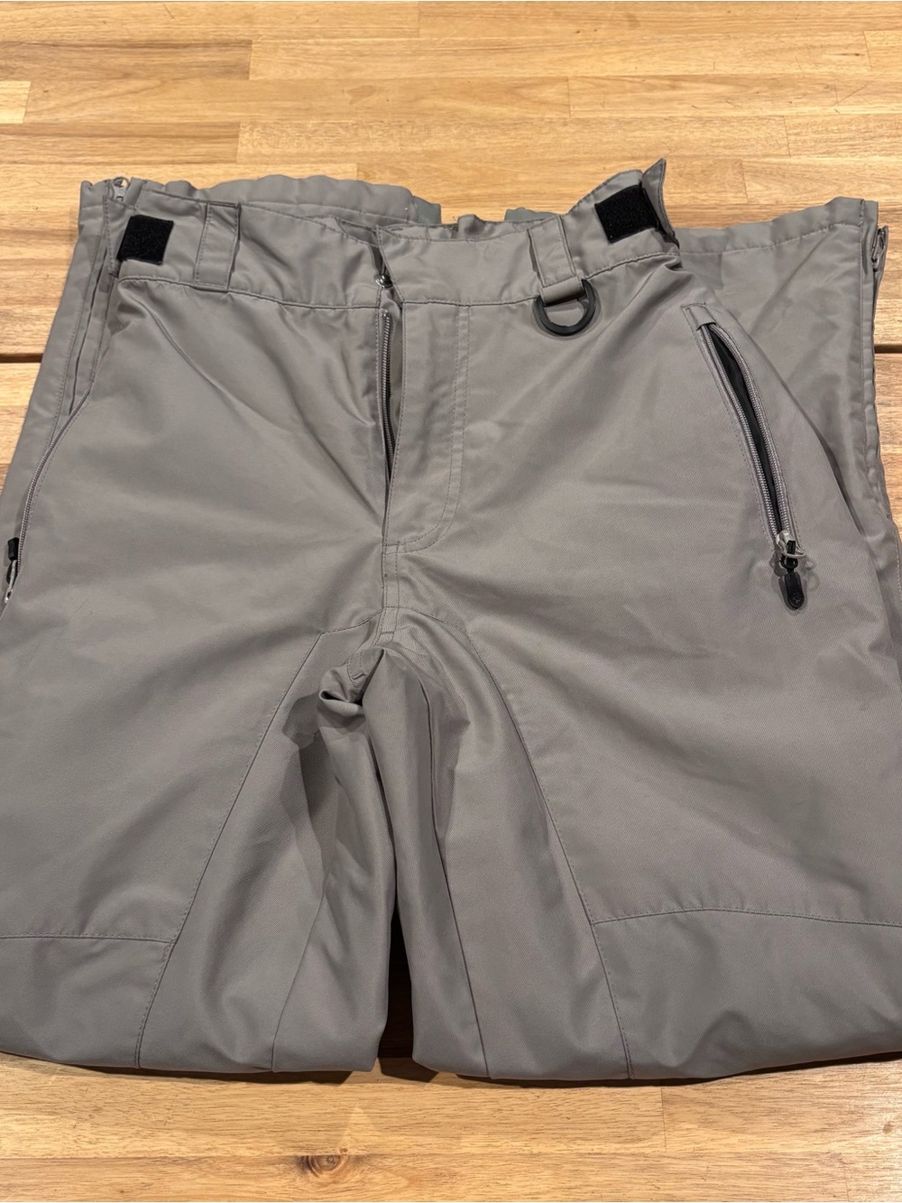 Rawik Gray Gray Snow Pants with Black Lining SZ S Great Condition.